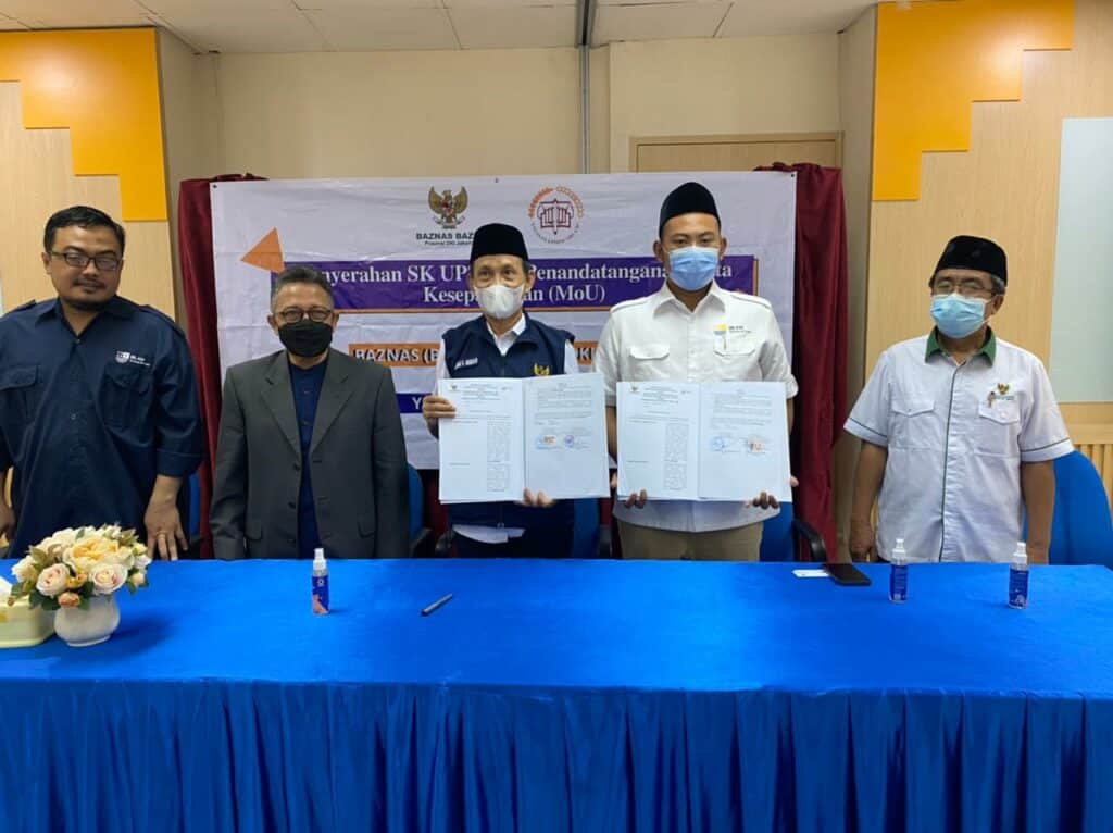 Penyerahan SK UPZ dan Penandatanganan Nota Kesepahaman (MoU) antara Yayasan LPIHM IBLAM dengan BAZNAS (BAZIS) Provinsi DKI Jakarta