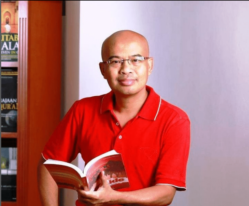 Profil Alumnus IBLAM School of Law: Desmond J Mahesa