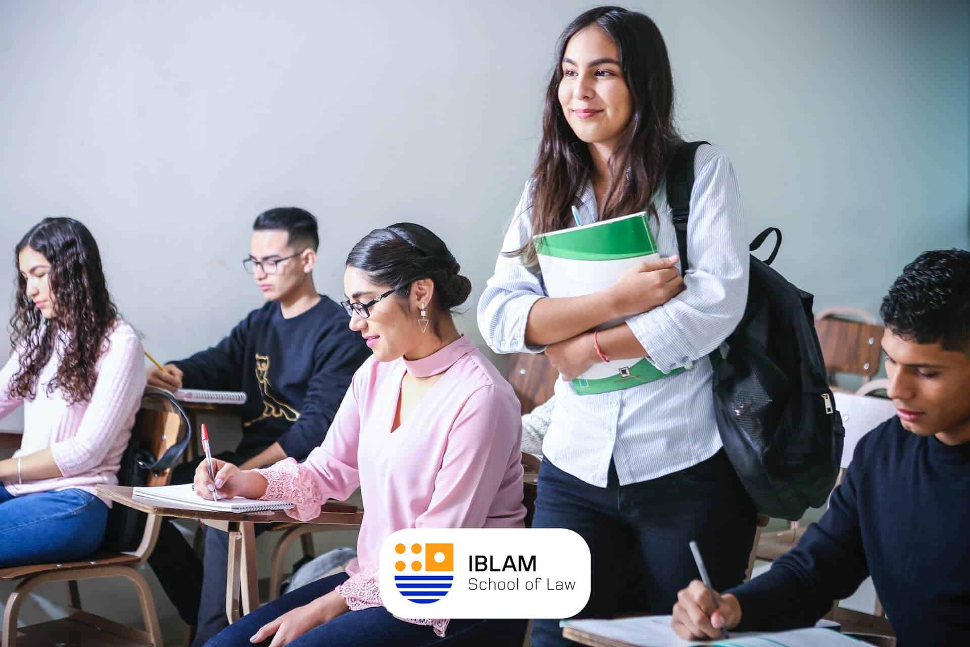 Tips Kuliah Jurusan Hukum agar Sukses dan Menyenangkan